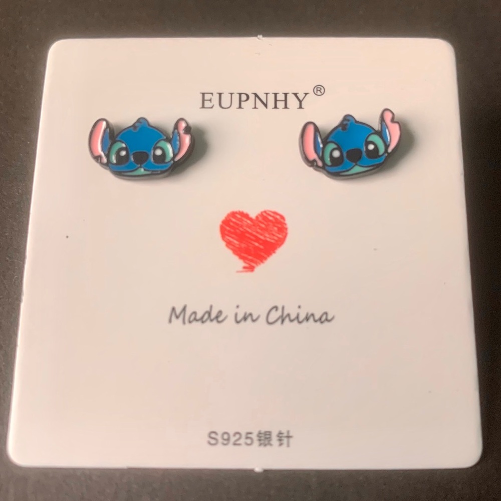 🍭2/$20🍭 Disney’s Stitch Earrings